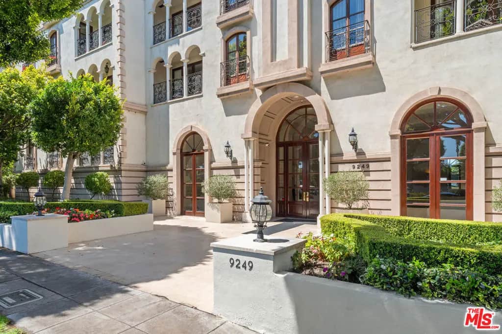 9249 Burton Way 302, Beverly Hills, CA — listing photo 1
