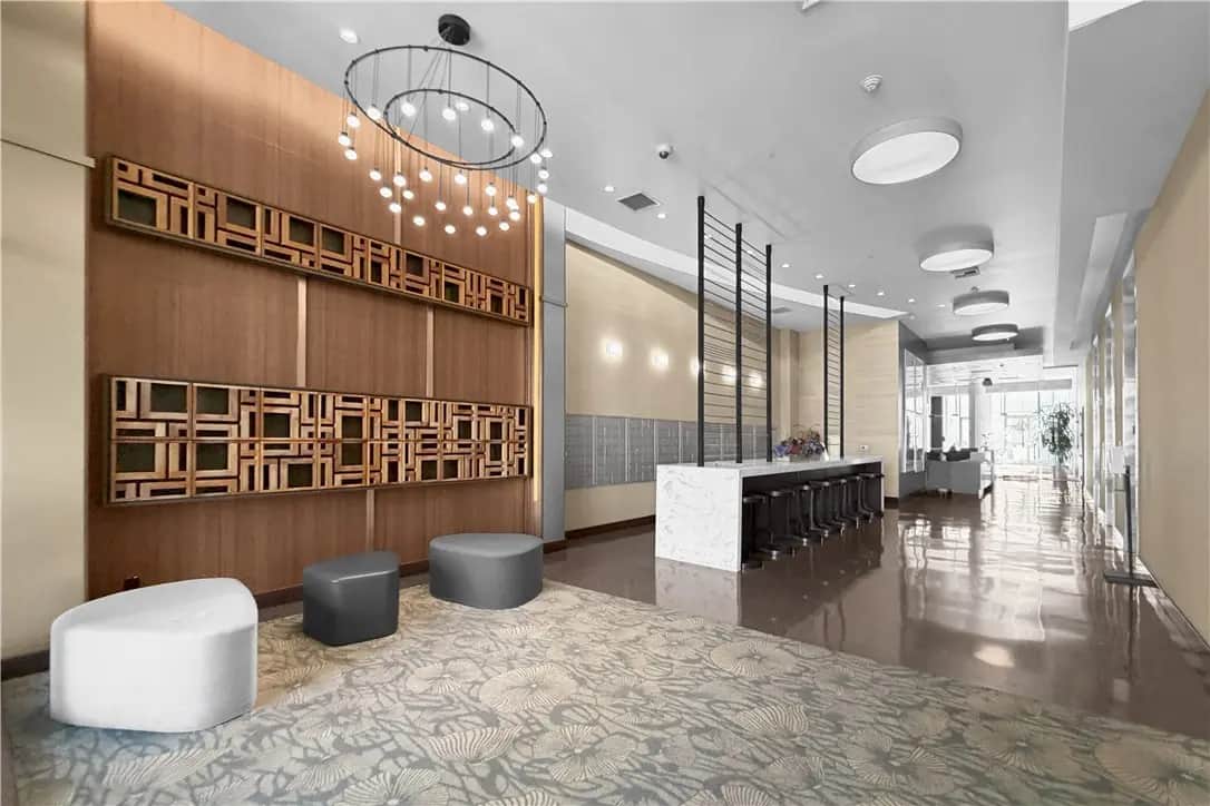 3810 Wilshire Boulevard 1009, Los Angeles, CA — listing photo 1