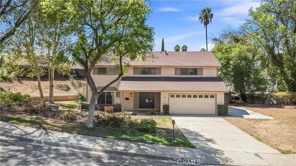 160 Masters, Riverside, CA — listing photo 1