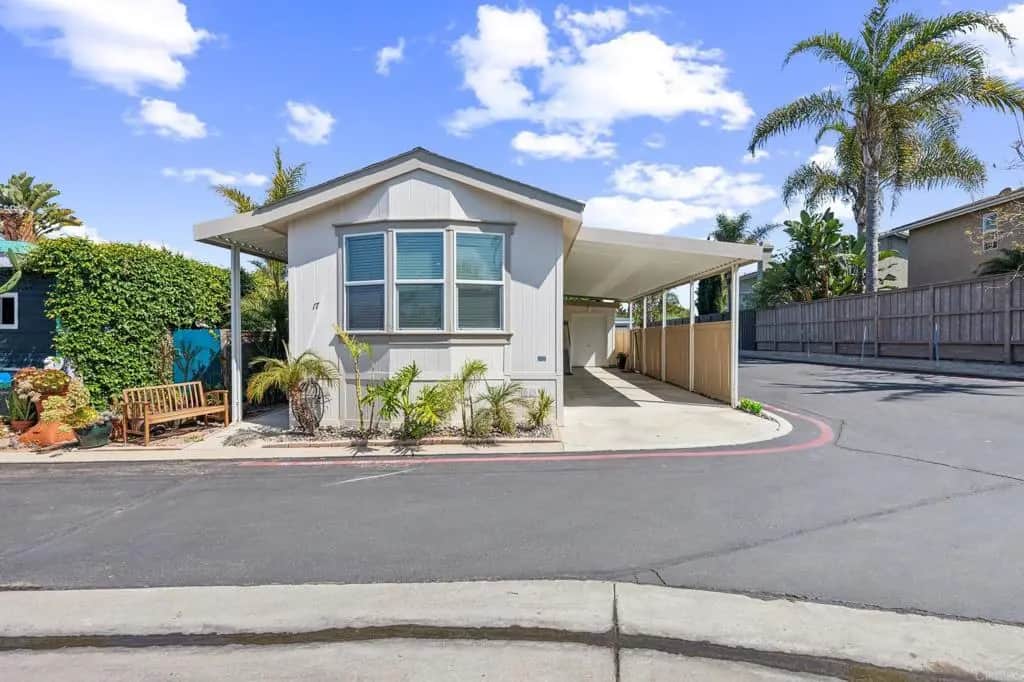 699 N Vulcan Avenue 17, Encinitas, CA — listing photo 1