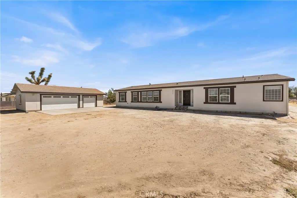 3236 E Avenue H2, Lancaster, CA — listing photo 1