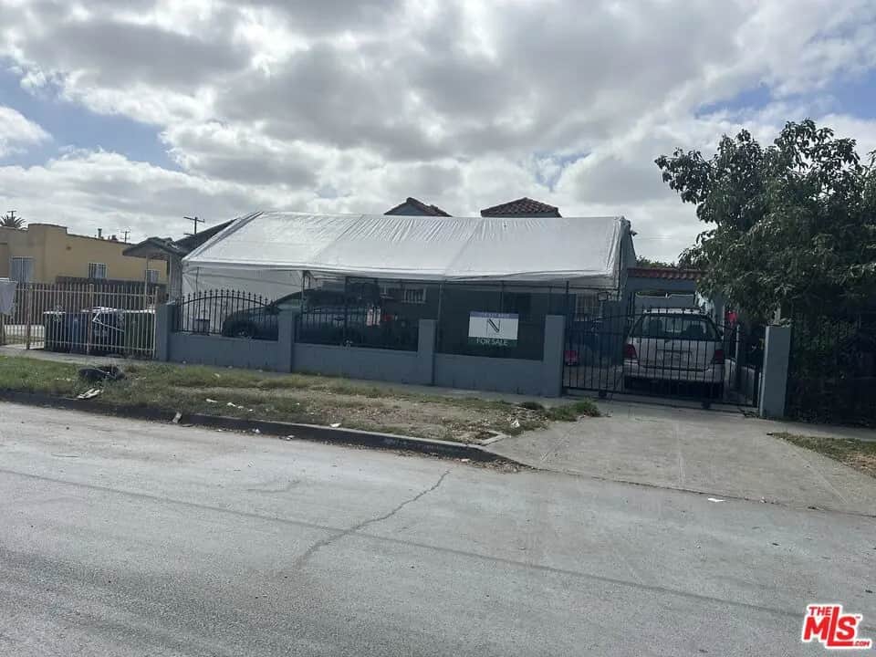 822 E 84th Place, Los Angeles, CA — listing photo 1
