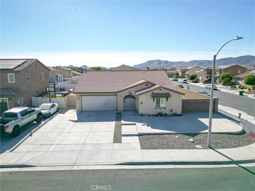 1676 Hayloft Place, San Jacinto, CA — listing photo 1