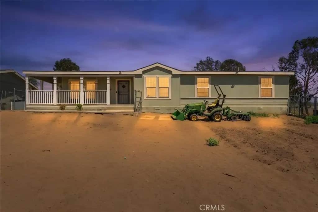 34715 Empty Saddle, Hemet, CA — listing photo 1