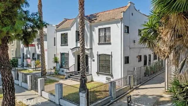 1121 W Martin Luther King Jr, Los Angeles, CA — listing photo 1
