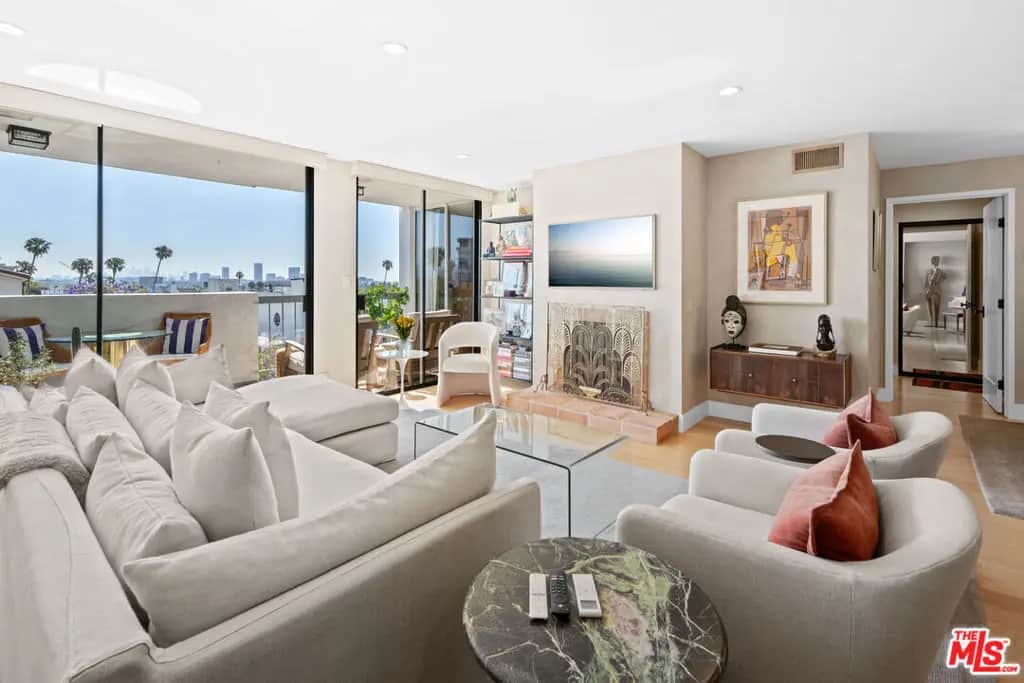 321 N Oakhurst Drive 601, Beverly Hills, CA — listing photo 1