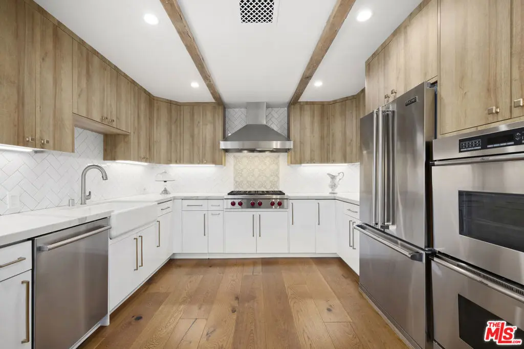 211 S Spalding Drive 109S, Beverly Hills, CA — listing photo 1
