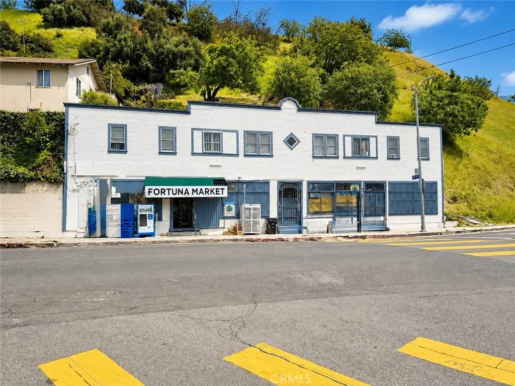 3374 Griffin, Los Angeles, CA — listing photo 1