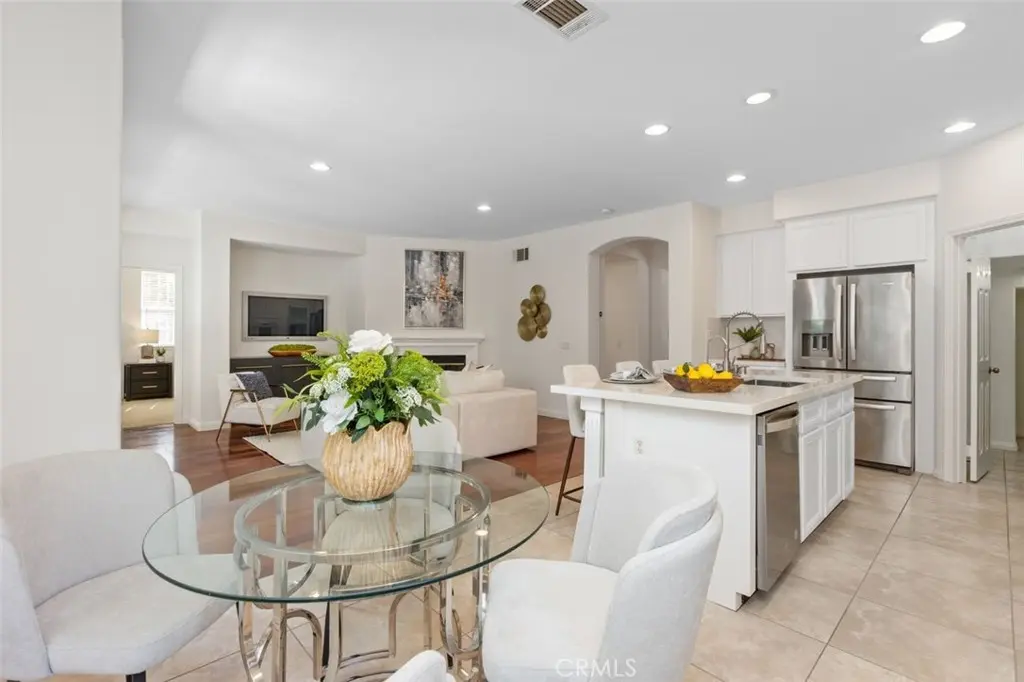 152 Treehouse, Irvine, CA — listing photo 1