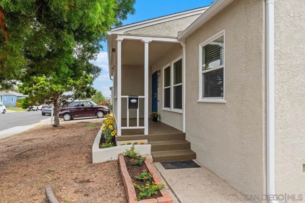 4331 Corinth St, San Diego, CA — listing photo 1