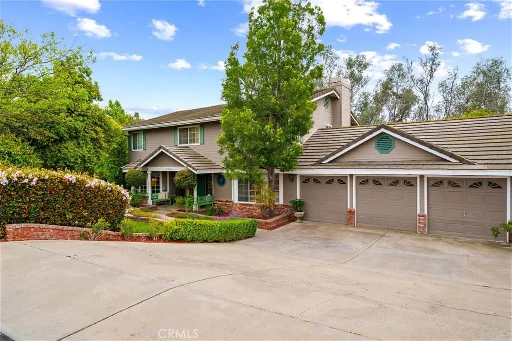 31065 Avenida Del Reposo, Temecula, CA — listing photo 1
