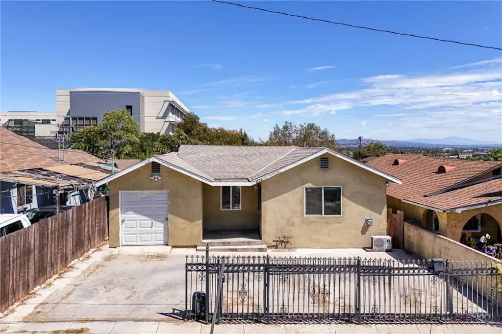 826 Geraghty Avenue, Los Angeles, CA — listing photo 1
