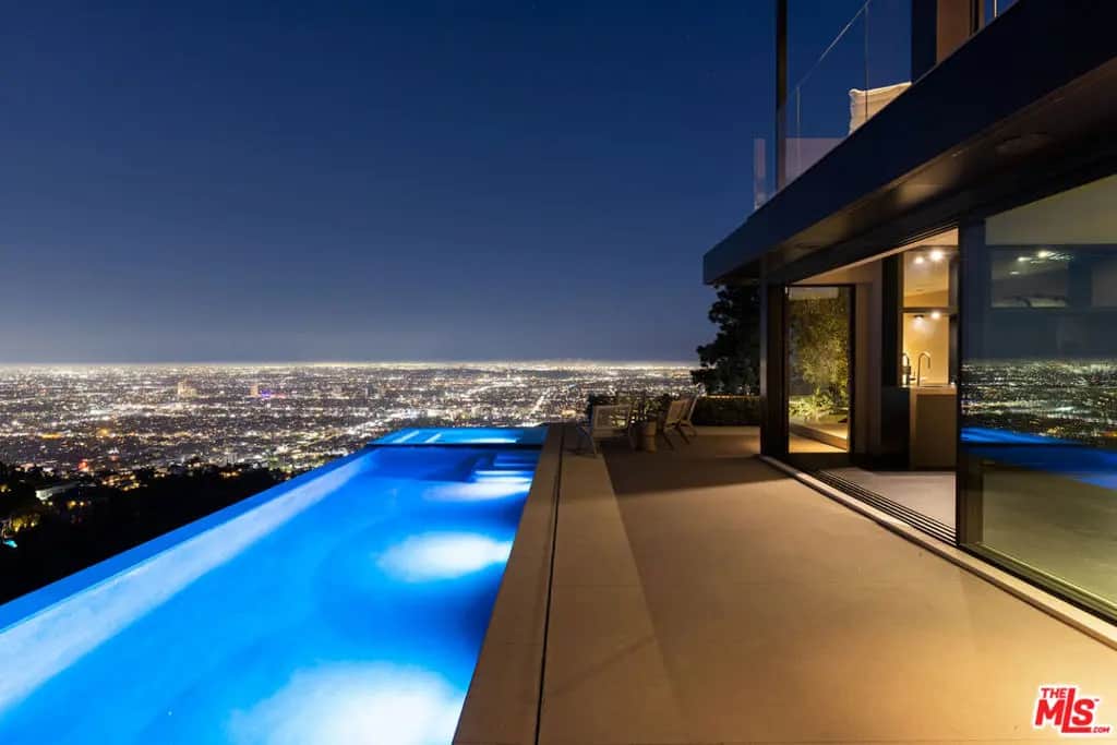 1616 Blue Jay Way, Los Angeles, CA — listing photo 1