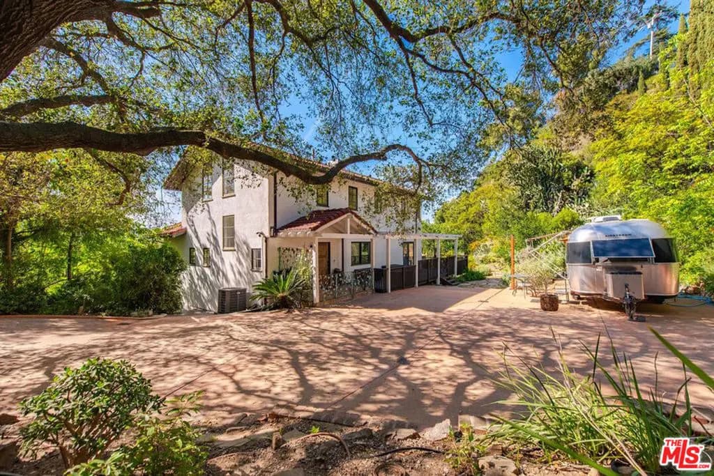 21254 Colina Drive, Topanga, CA — listing photo 1