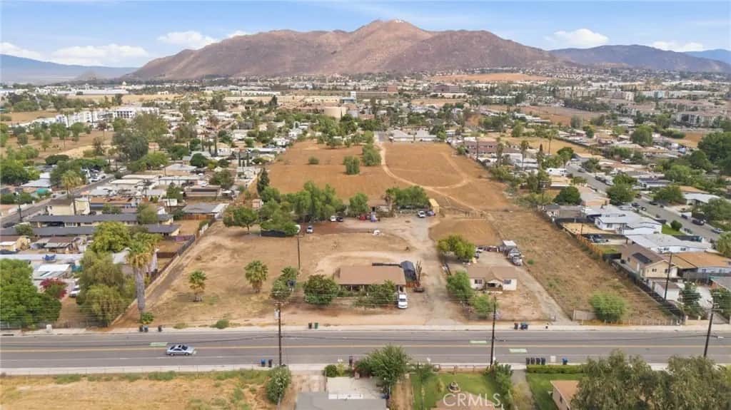 21840 & 21796 Cottonwood Ave, Moreno Valley, CA — listing photo 1