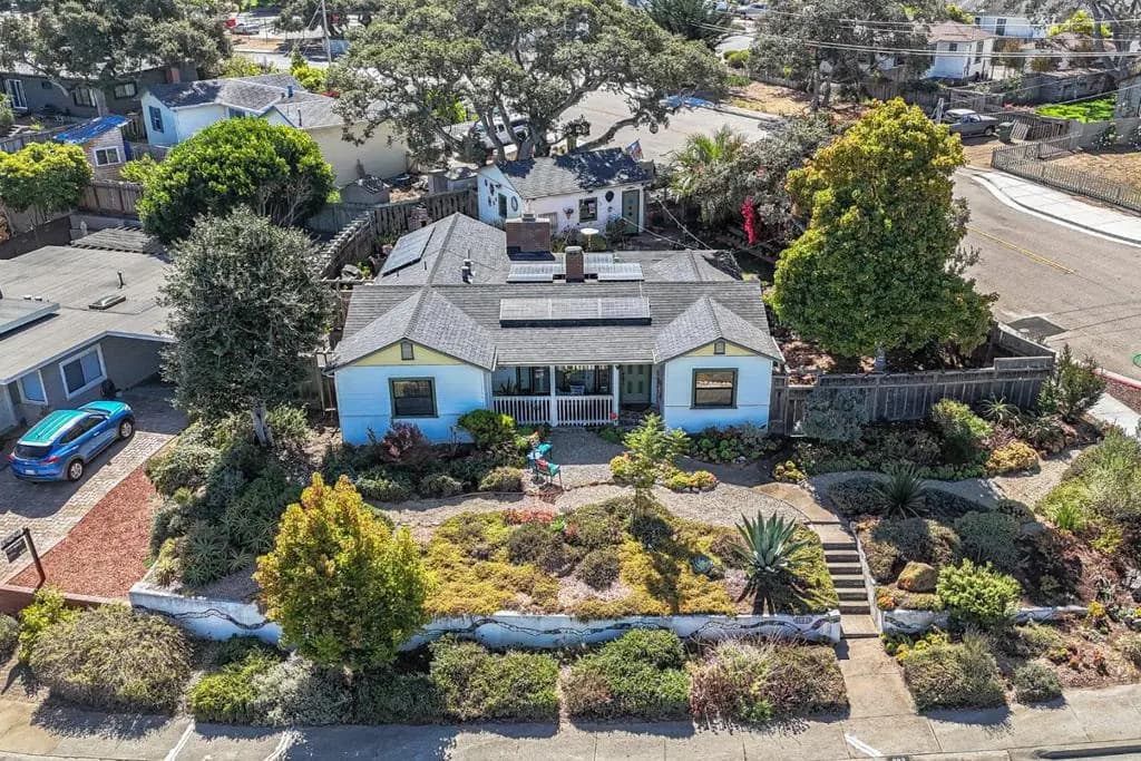 202 Edinburgh Avenue, Monterey, CA — listing photo 1