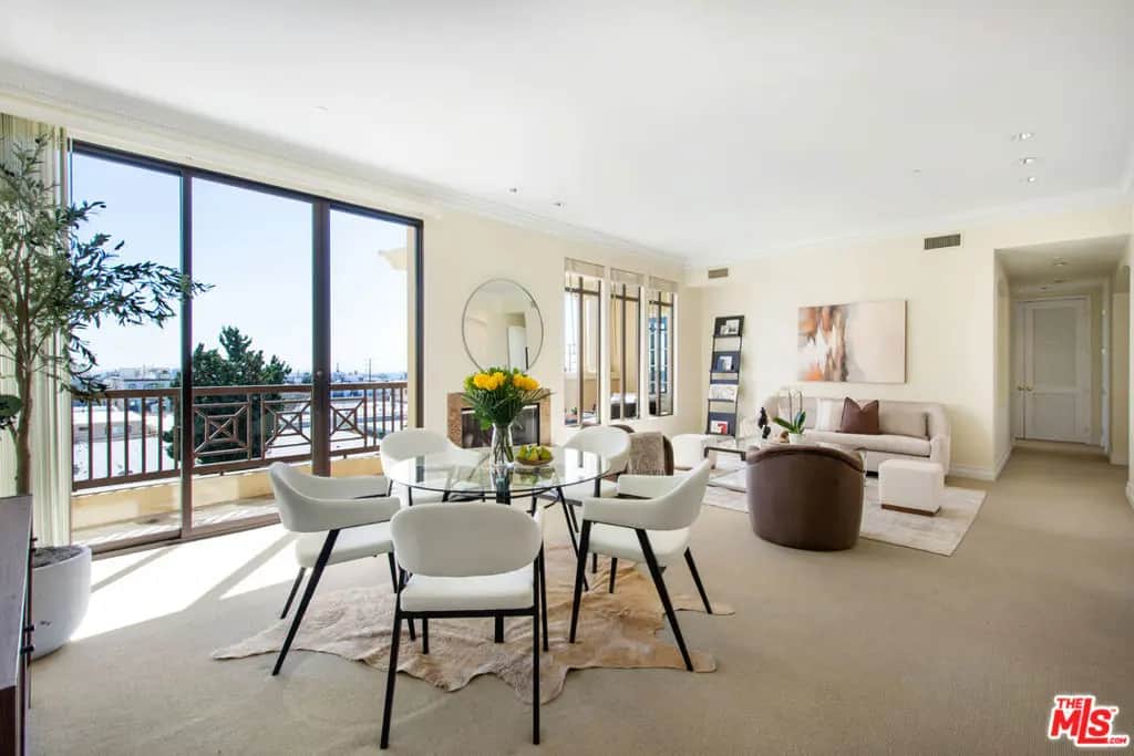 11847 Gorham Avenue 403, Los Angeles, CA — listing photo 1