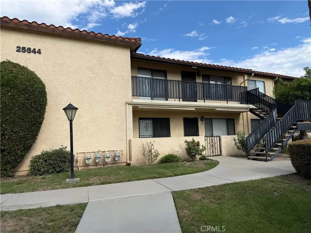 25644 Sharp Drive E, Hemet, CA — listing photo 1