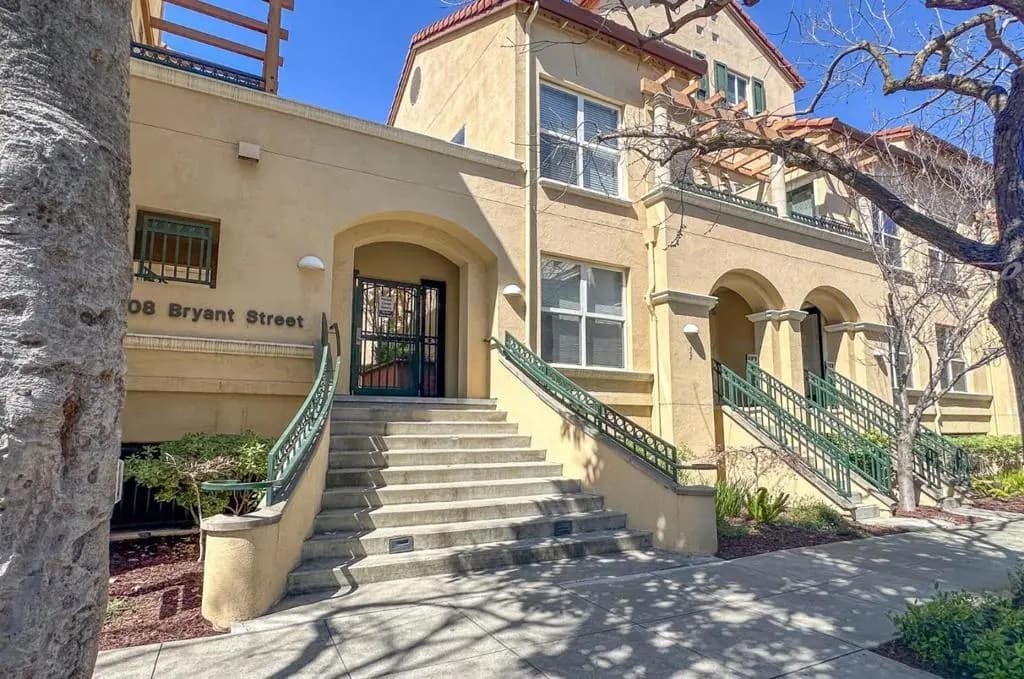 108 Bryant Street 25, Mountain View, CA — listing photo 1
