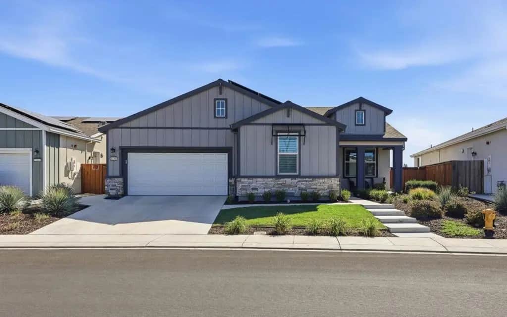 1158 Crescent Avenue, Manteca, CA — listing photo 1
