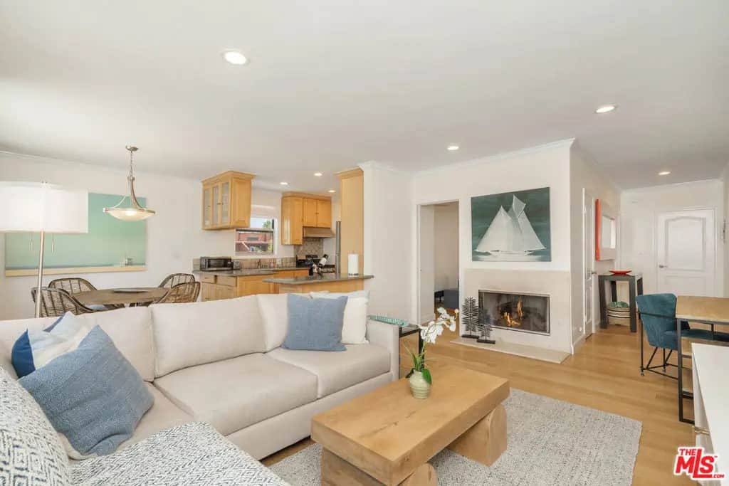 2101 Ocean Avenue 17, Santa Monica, CA — listing photo 1