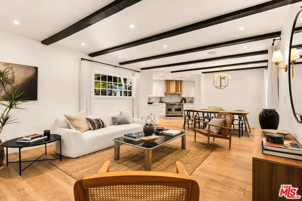 16644 Calneva Drive, Encino, CA — listing photo 1