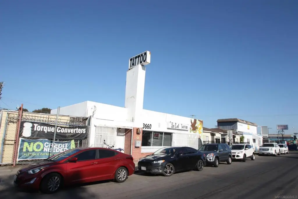 3660 Main St, San Diego, CA — listing photo 1