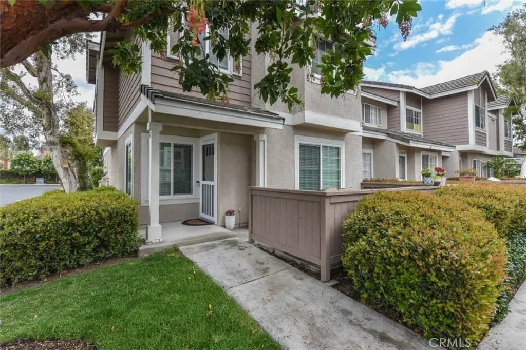 41 Christamon S 4, Irvine, CA — listing photo 1