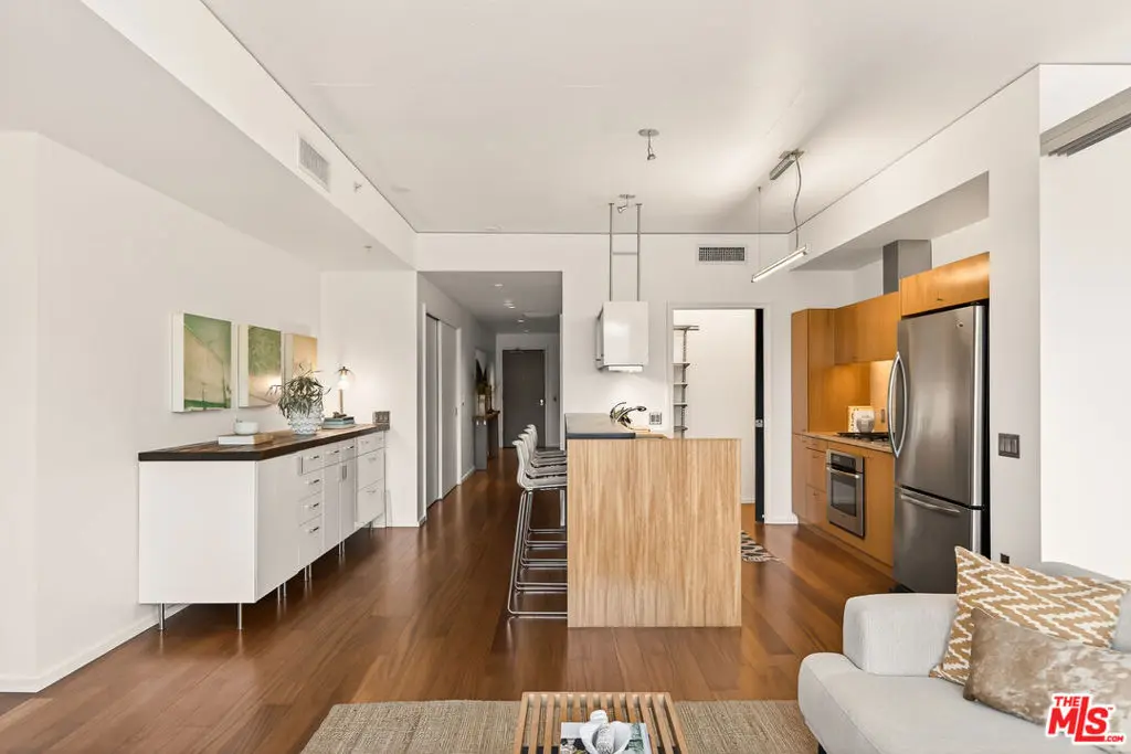 1155 S Grand Avenue 403, Los Angeles, CA — listing photo 1