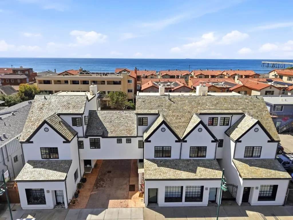 2338 Palmetto Avenue, Pacifica, CA — listing photo 1