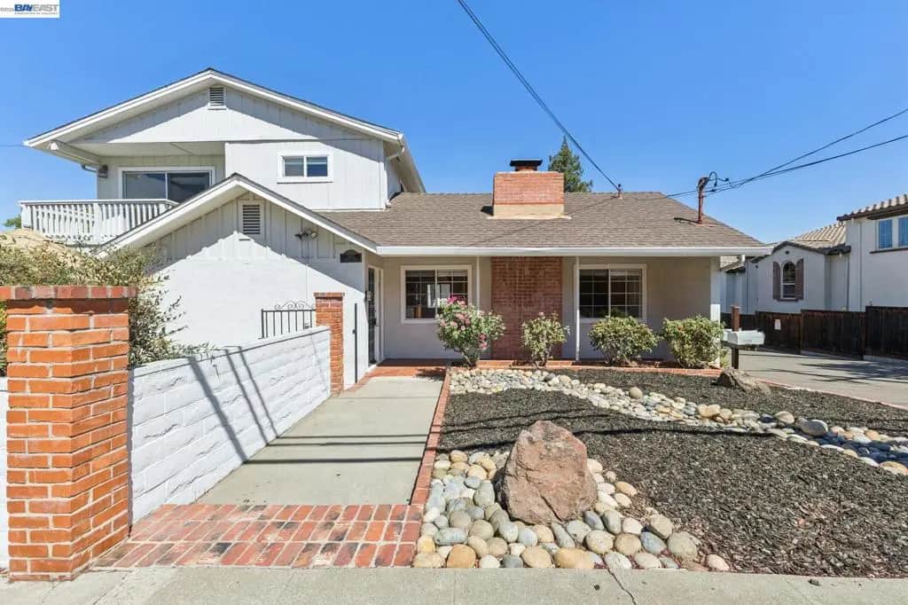 3851 Vineyard Ave, Pleasanton, CA — listing photo 1