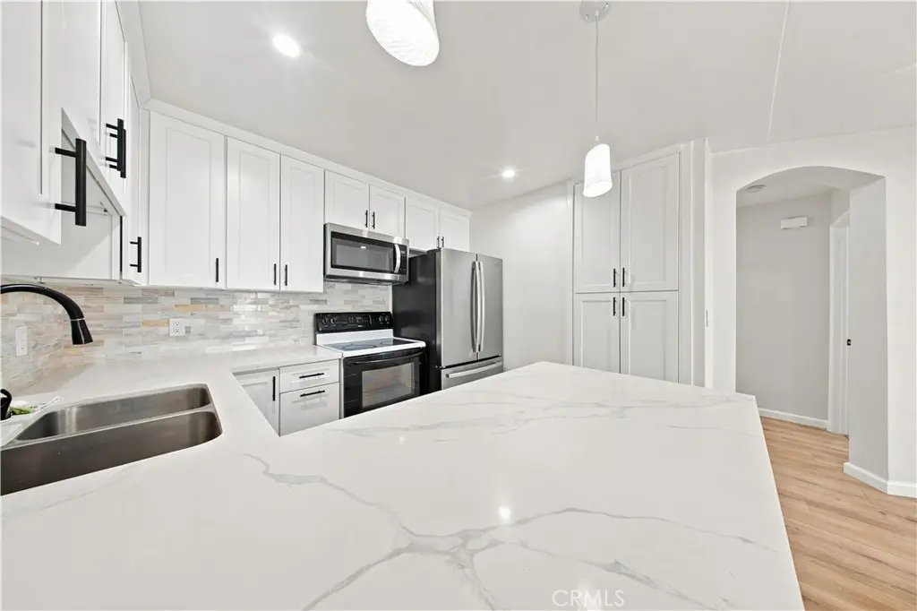 6815 Remmet Avenue 212, Los Angeles, CA — listing photo 1