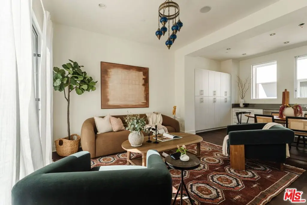 2202 Tom Mix Road, Los Angeles, CA — listing photo 1