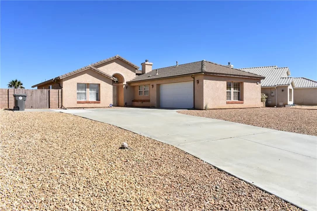 58370 Mountain View, Yucca Valley, CA — listing photo 1
