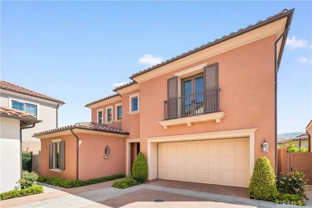 117 Donati, Irvine, CA — listing photo 1