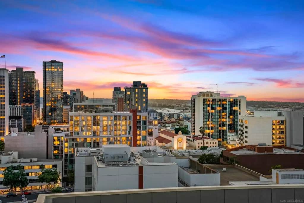 702 Ash Street 800, San Diego, CA — listing photo 1