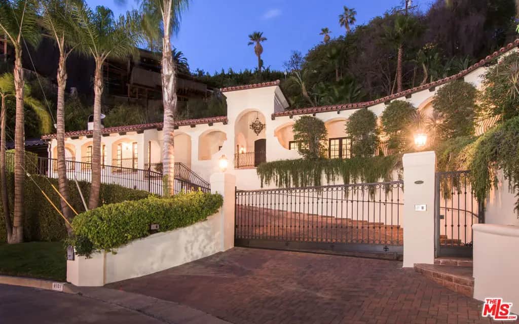 9101 St Ives Drive, Los Angeles, CA — listing photo 1