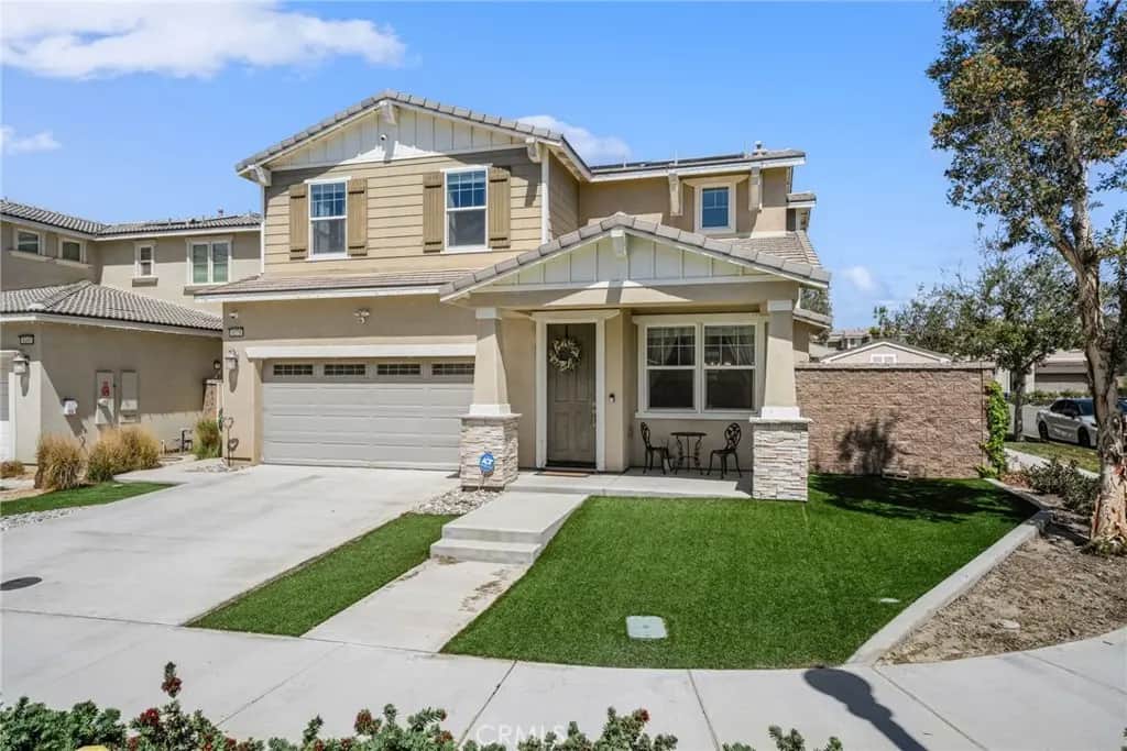 3275 E Denali, Ontario, CA — listing photo 1