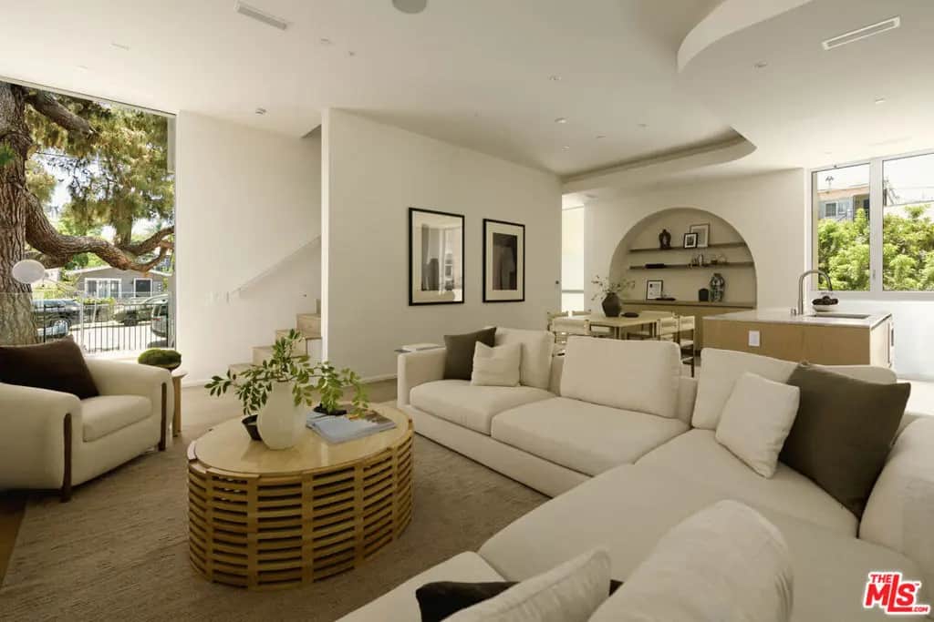 1125 Sanborn Avenue, Los Angeles, CA — listing photo 1