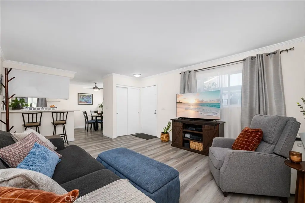 21602 Belshire 4, Hawaiian Gardens, CA — listing photo 1
