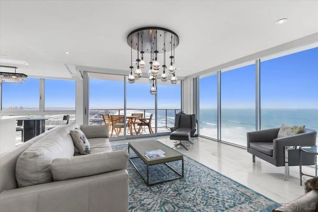 1830 Avenida Del Mundo 1210, Coronado, CA — listing photo 1