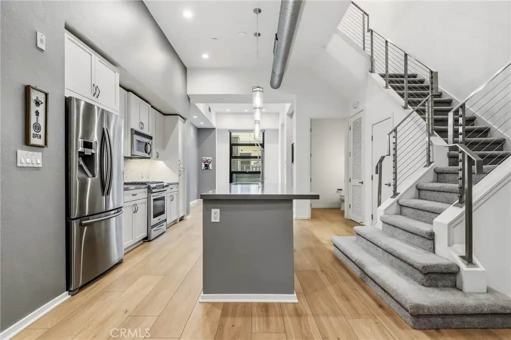 133 The Promenade N 118, Long Beach, CA — listing photo 1