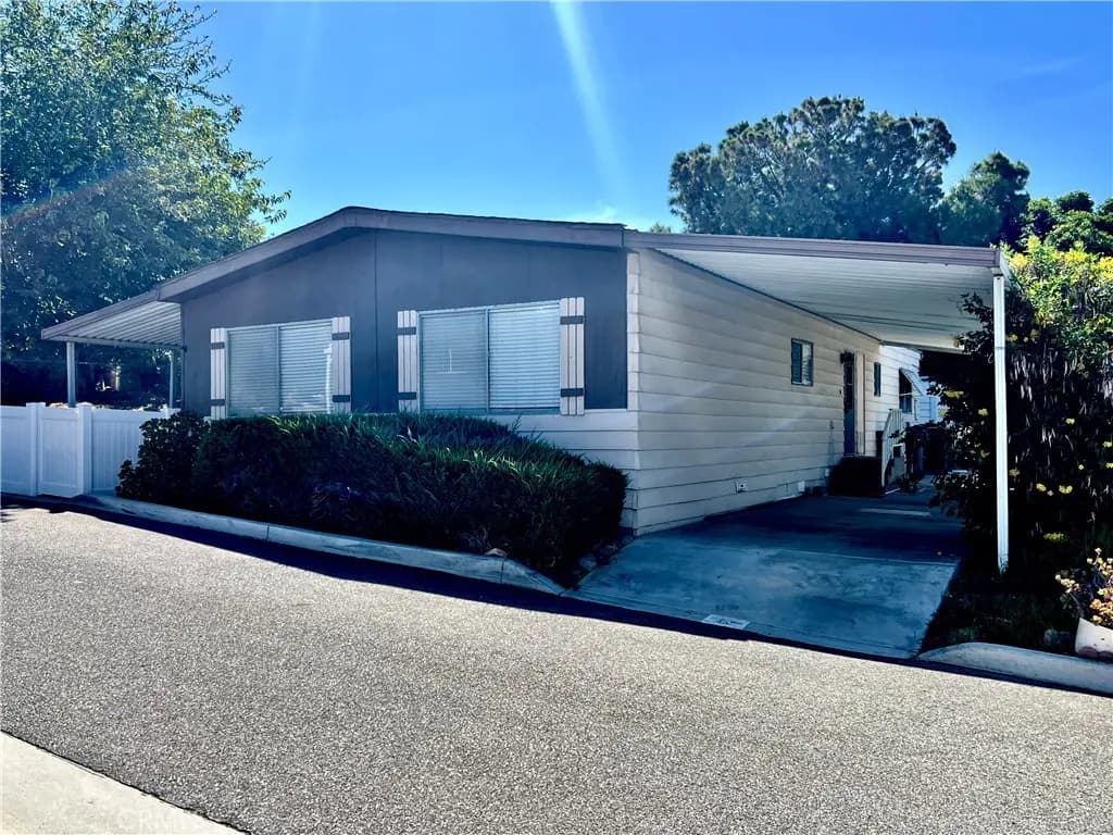 15181 Van Buren 10, Riverside, CA — listing photo 1