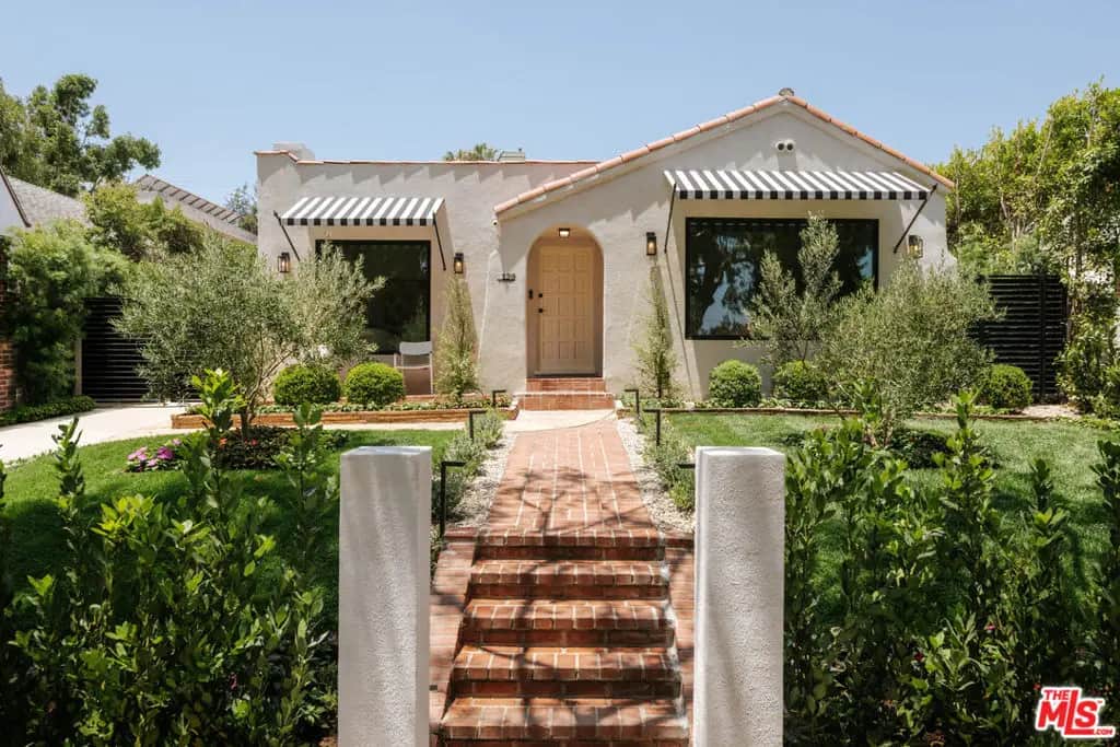 129 N Almont Drive, Los Angeles, CA — listing photo 1