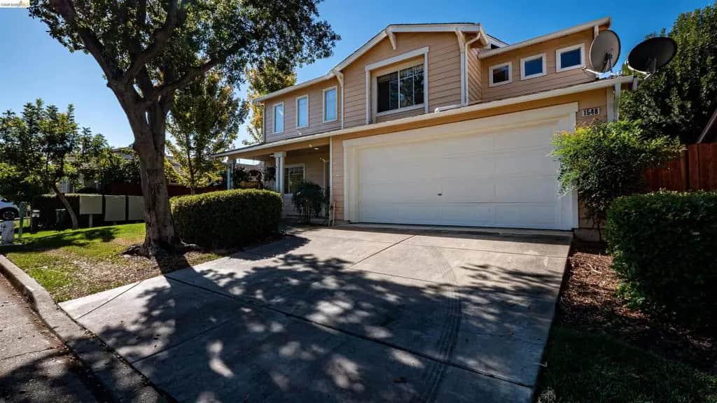 1548 Freed Cir, Pittsburg, CA — listing photo 1