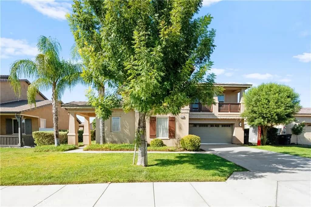 1721 Caseros, San Jacinto, CA — listing photo 1