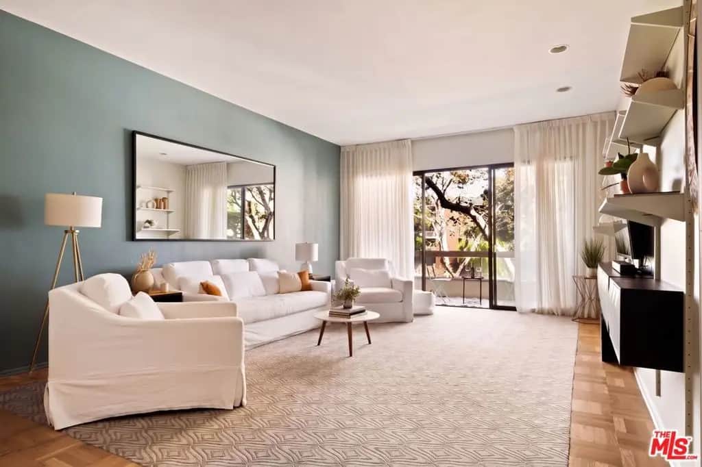 141 S Linden Drive 204, Beverly Hills, CA — listing photo 1