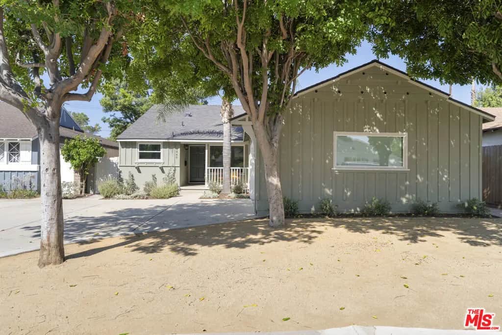 6945 Cedros Avenue, Los Angeles, CA — listing photo 1