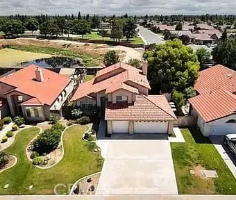 10205 Single Oak Drive, Bakersfield, CA — listing photo 1