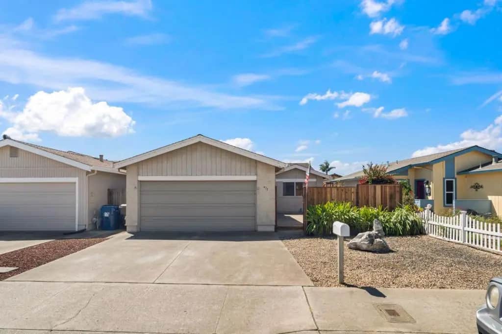 475 Vivienne Drive, Watsonville, CA — listing photo 1